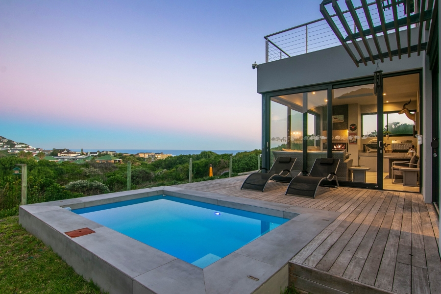 3 Bedroom Property for Sale in Myoli Beach Western Cape